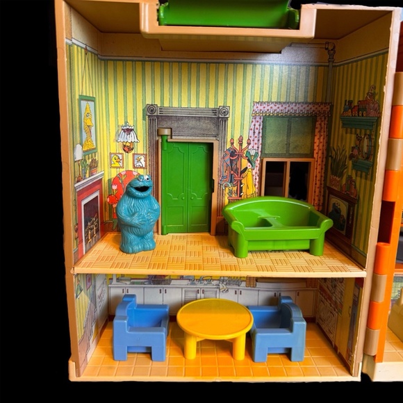 Sesame Street - Mr Hoopers Store Play set 1984 With Figures & Accessories - Picture 6 of 14